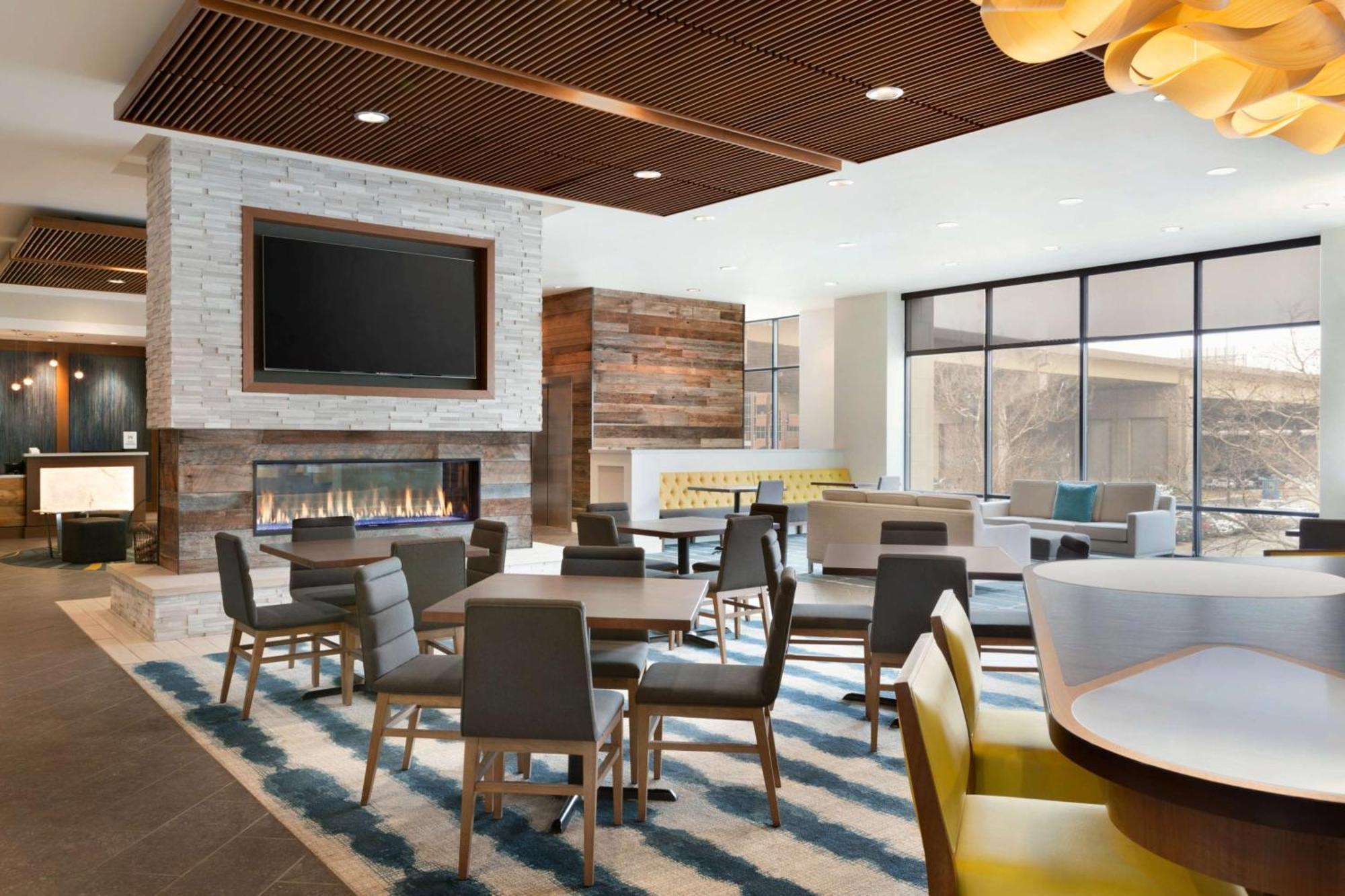Homewood Suites By Hilton Pittsburgh Downtown Exterior foto